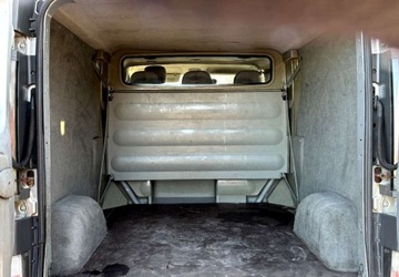 Renault Trafic II 2004 Renault Trafic LONG 6-OSOBOWY Klimatyzacja Nowy rozrzad 1.9 Diesel 100KM, zdjęcie 10