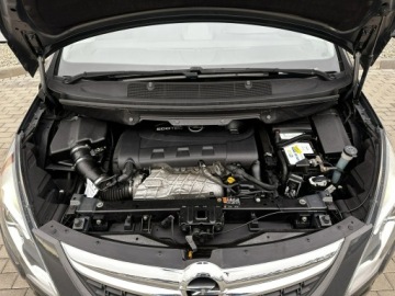Opel Zafira C Tourer 2.0 CDTI ECOTEC 165KM 2015 Opel Zafira Climatronic Grzane Fotele Czujniki Nav, zdjęcie 32