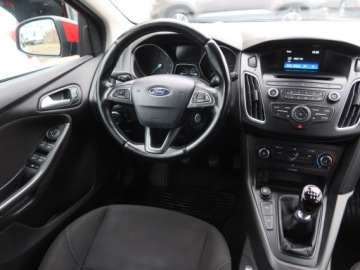 Ford Focus III Kombi Facelifting 1.5 TDCi 95KM 2017 Ford Focus 1.5 TDCi, Salon Polska, Serwis ASO, zdjęcie 6