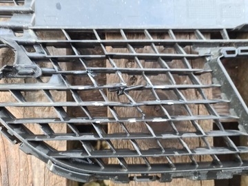 РЕШЕТКА РАДИАТОРА PEUGEOT 208 II GT-LINE 9831838880