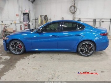 Alfa Romeo Giulia II Sedan Facelifting 2.0 Turbo 280KM 2022 Alfa Romeo Giulia 2022 r., 2,0L VELOCE AWD 2.0 Benzyna 280KM, zdjęcie 15