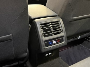 Volkswagen Golf VIII Variant 1.5 eTSI 130KM 2024 Volkswagen Golf Volkswagen Golf Style, zdjęcie 24