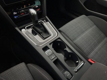 Volkswagen Passat B8 Variant Facelifting 2.0 TDI SCR 150KM 2022 Volkswagen Passat 2.0 TDI 150KM Business DSG SerwisASO Acc Led Nawi AppCon, zdjęcie 22