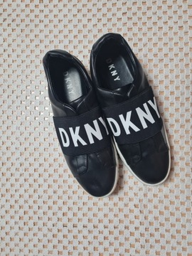 DKNY wsuwane sneakersy r.37,5