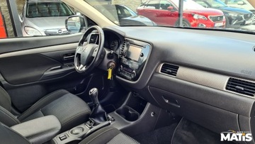 Mitsubishi Outlander III SUV Facelifting 2015 2.0 MIVEC 150KM 2016 Mitsubishi Outlander 2.0Benz manual Kamera czujniki climatronic 100 bezwyp, zdjęcie 28