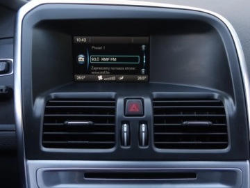 Volvo XC60 I SUV Facelifting 2.0 D3 DRIVE-E 150KM 2017 Volvo XC60 D3, Salon Polska, Automat, Klima, zdjęcie 11