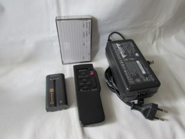 Комплект камеры Sony CCD-TRV15 Video 8 XR Video8 NTSC