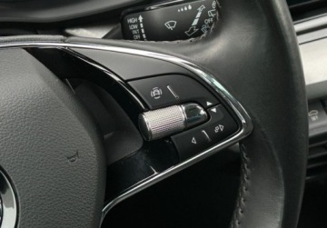 Skoda Octavia IV Kombi 2.0 TDI 115KM 2021 Skoda Octavia Po duzym serwisie AmbitionPakiety, LED, Tempom, Kamera, Salo, zdjęcie 22