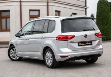 Volkswagen Touran III 2.0 TDI 150KM 2020 Volkswagen Touran 2.0TDI 150KM DSG Navi 7 Osob Alu 2xPdc Serwis Gwarancjia, zdjęcie 8
