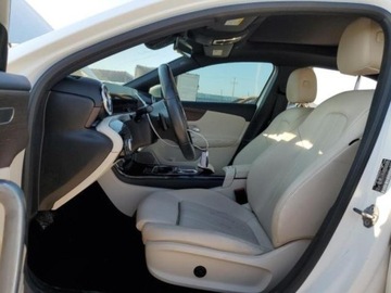 Mercedes Klasa A W177/V177 2019 Mercedes-Benz Klasa A Mercedes-Benz A-Class A 220 2.0 Benzyna 188KM, zdjęcie 6