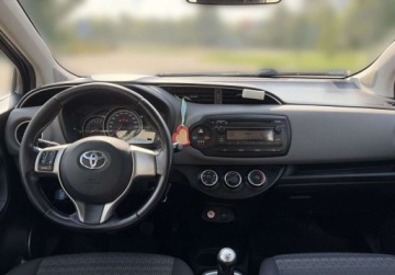 Toyota Yaris III Hatchback 5d Facelifting 1.0 VVT-i 69KM 2016 Toyota Yaris 1.0 Active EU6 Salon PL Toyota Mikolajczak Leszno Benzyna, zdjęcie 16