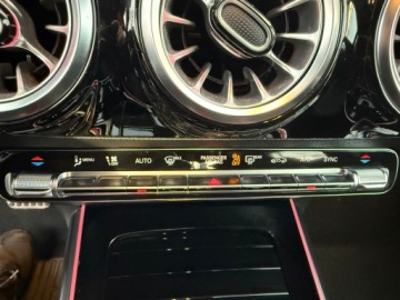 Mercedes GLA II Off-roader AMG 2.0 35 306KM 2021 MERCEDES GLA 35 AMG, zdjęcie 15