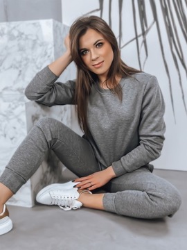 ЖЕНСКИЙ СПОРТИВНЫЙ КОМПЛЕКТ, БРЮКИ, размер М