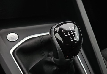 Volkswagen Golf VIII Variant 2.0 TDI 115KM 2023 Volkswagen Golf Variant 2.0 TDI 115KM 1WL SalonPL Czujniki Grupa Adamowscy, zdjęcie 33