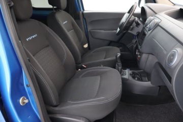 Dacia Dokker Mikrovan TCe 115KM 2016 Dacia Dokker 1.2 TCe, Navi, Klima, Tempomat, zdjęcie 8