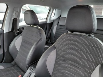 Peugeot 2008 I SUV Facelifting 1.2 PureTech 110KM 2016 Peugeot 2008 Lift Navi Klimatronik Sensor PDC Alu Serwis 1.2 Benzyna 110KM, zdjęcie 10