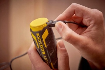 STANLEY FMHT66719 АККУМУЛЯТОРНАЯ ОТВЕРТКА 4 ​​В + БИТЫ