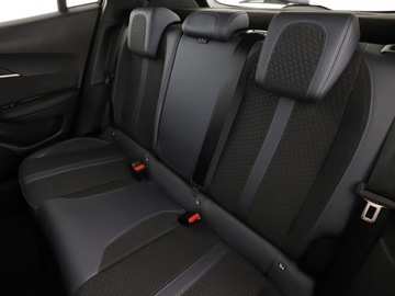 Peugeot 2008 II SUV 1.2 PureTech 130KM 2020 Peugeot 2008 1.2T Benzyna Allure Tempomat, zdjęcie 16