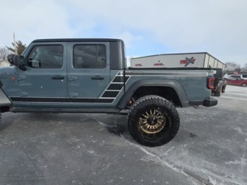 Jeep Gladiator 2024 Jeep Gladiator Mojave Crew Cab Medium Bed 2024 3.6 Benzyna 285KM, zdjęcie 2