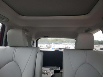 Toyota 2025 Toyota Grand Highlander 2025 r., 2,4 GRAND HIGHLANDER LE 2.4 Benzyna 262KM, zdjęcie 9