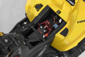 Большой четырехъядерный аккумулятор Maverick CAN-AM ATV 4x200W 24V7Ah Желтый