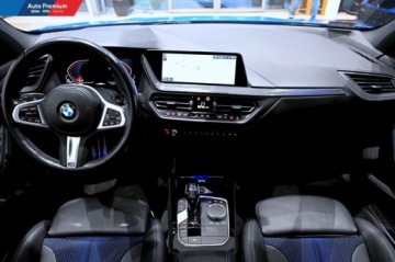 BMW Seria 1 F40 2021 BMW Seria 1 118iM Kierownica SkorzanaFotel SportowyReflektor LEDModel M Sp, zdjęcie 11