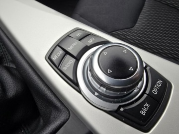 BMW Seria 3 F30-F31-F34 Touring 2.0 318d 143KM 2013 BMW 318 Bezwypadkowy, zdjęcie 21