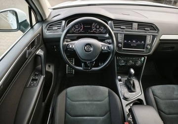 Volkswagen Tiguan II SUV 2.0 TDI 190KM 2017 Volkswagen Tiguan Highline 4Motion Pakiet Premium, GPS, Active Info Displ, zdjęcie 4