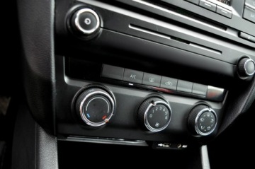 Skoda Octavia II Kombi Facelifting 1.6 TDI CR DPF 105KM 2013 Škoda Octavia Skoda Octavia 1.6 TDI 105KM Klima, zdjęcie 12