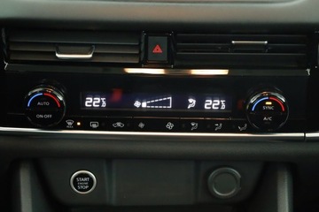 Nissan Qashqai III Crossover 1.3 DIG-T MHEV 158KM 2022 Nissan Qashqai 1.3 DIG-T MHEV, Salon Polska, zdjęcie 10