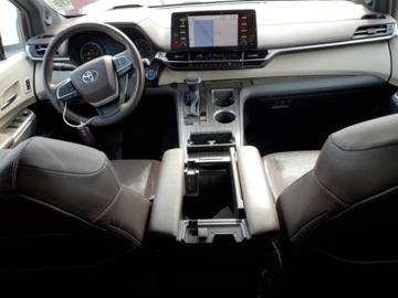 Toyota Sienna III 2021 Toyota Sienna Limited 2021 2.5l 2.5 Hybryda 245KM, zdjęcie 8