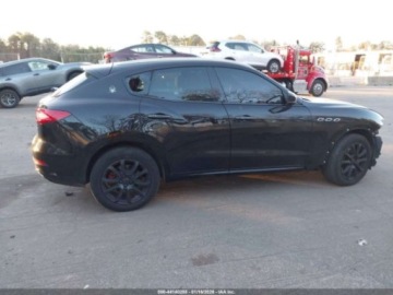 Maserati Levante 2019 Maserati Levante 2019 245KM 3.0 Benzyna 345KM, zdjęcie 6