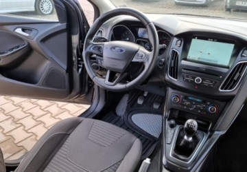 Ford Focus III Kombi Facelifting 1.5 EcoBoost 150KM 2018 Ford Focus 1,5 Benzyna 150KM Xenon Navi Kamera Led Serwis 1.5 Benzyna, zdjęcie 5
