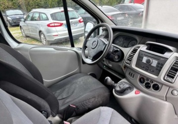 Opel Vivaro A 2007 Opel Vivaro 6 osobowy 2.0 Diesel 114KM, zdjęcie 9