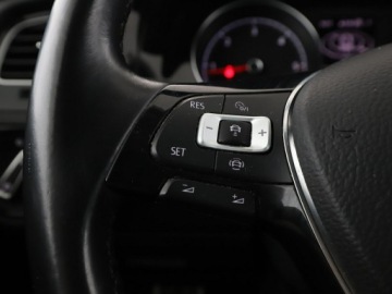 Volkswagen Golf VII Variant Facelifting 2.0 TDI 150KM 2018 Volkswagen Golf FV23 2.0TDI DSG JOIN Climatronic, zdjęcie 32