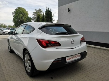 Opel Astra J Hatchback 5d 1.4 Turbo ECOTEC 120KM 2011 Opel Astra 14 16V 120 KM GTC Klima Parktronic, zdjęcie 7
