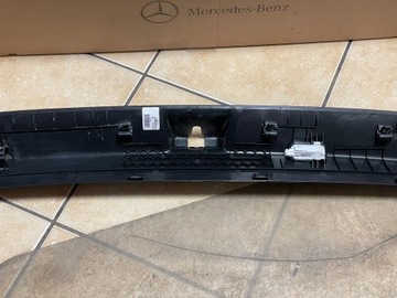 Mercedes OE A2547403300 W206 C200 накладка на крышку багажника