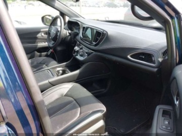 Chrysler Pacifica II 2023 Chrysler Pacifica Chrysler Pacifica Limited 3.6 Benzyna 295KM, zdjęcie 6