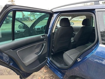 Volkswagen Golf VI Variant 1.2 TSI 105KM 2011 Volkswagen Golf Variant 1.2 benzyna 105KM 2011r, zdjęcie 25