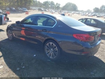 BMW Seria 5 G30-G31 2019 BMW Seria 5 2019 BMW 530E XDRIVE IPERFORMANCE 2.0 Hybryda 180KM, zdjęcie 3