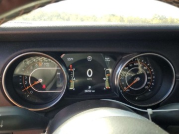 Jeep Gladiator 2021 Jeep Gladiator 2021, 3.6L, 4x4, OVERLAND, od ubezpieczalni 3.6 Benzyna, zdjęcie 10