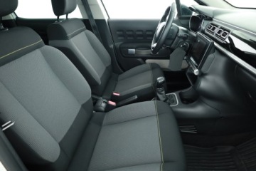 Citroen C3 III Hatchback 1.2 PureTech 82KM 2019 Citroen C3 1.2 PureTech, Salon Polska, Serwis ASO, zdjęcie 6