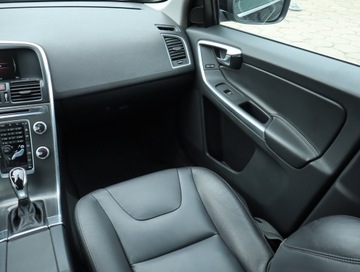 Volvo XC60 I SUV Facelifting 2.0 D3 DRIVE-E 150KM 2016 Volvo XC60 D3, Automat, Skóra, Navi, Klima, zdjęcie 7