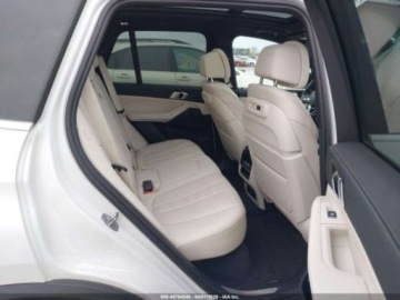 BMW X5 G05 2022 BMW X5 XDrive40I 2022 3.0 Benzyna 335KM, zdjęcie 13
