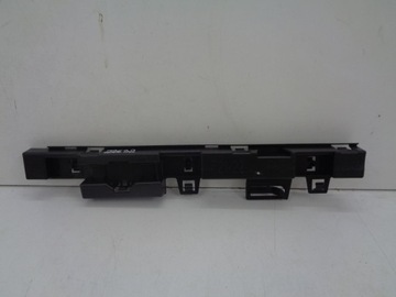 BMW F21 F22 ŚLIZG MOCOWANIE PROGU RH3