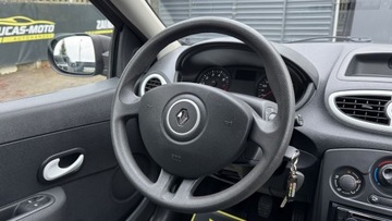 Renault Clio III Hatchback 3d Phase II 1.2 16v 75KM 2012 Renault Clio Yahoo 1.2 GWARANCJA 1.1 Benzyna 75KM, zdjęcie 32