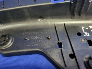 DRŽÁKY VÝZTUHA LEVÝ PŘEDNÍ FORD KUGA II MK2