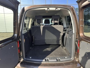 Volkswagen Caddy IV Kombi Maxi 2.0 TDI SCR BlueMotion Technology 102KM 2017 Volkswagen Caddy Polski salon! 1 Ręka, 7 osób!, zdjęcie 27