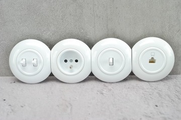 biała ramka boczna do gniazdko okrągłe osprzęt okrągły loft retro HIT