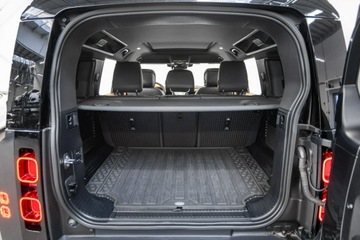 Land Rover Defender IV (L663) 90 3.0 i6P 400KM 2022 Land Rover Defender 110 3.0 P400 X-Dynamic HSE., zdjęcie 19